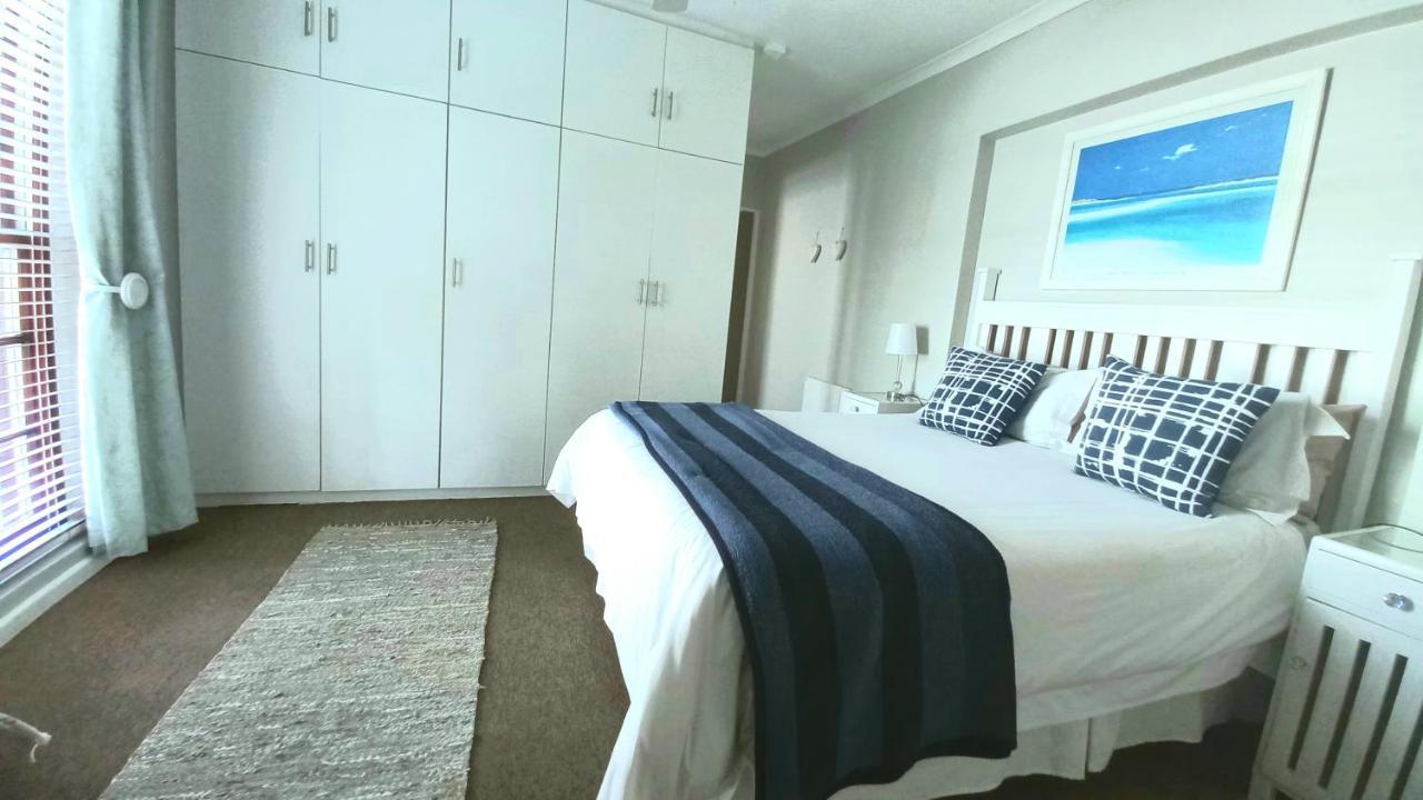 Dolphin Inn Blouberg Блуберґстранд Екстер'єр фото
