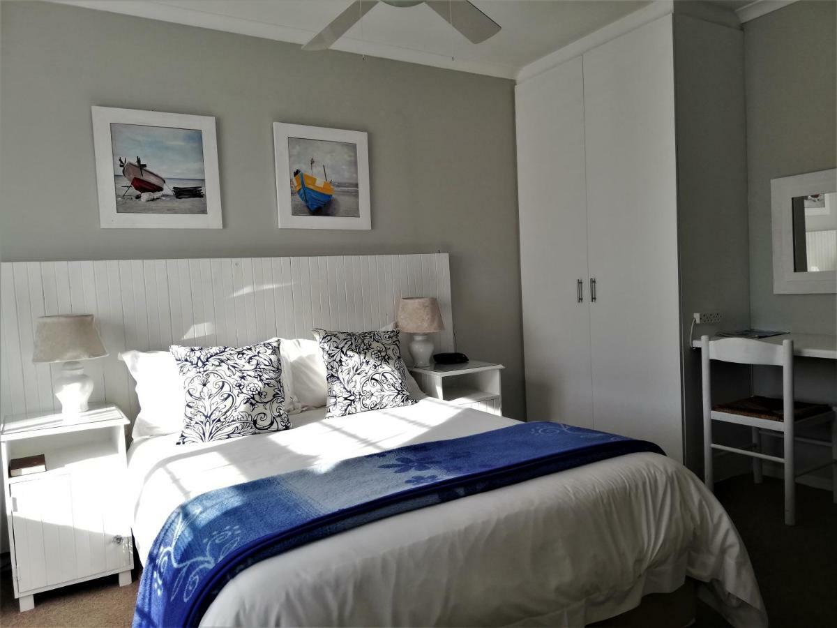 Dolphin Inn Blouberg Блуберґстранд Екстер'єр фото